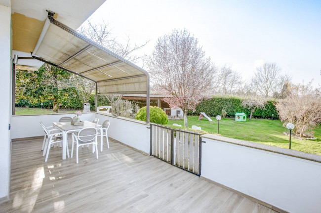 Villa bifamiliare in vendita a Rocca Priora