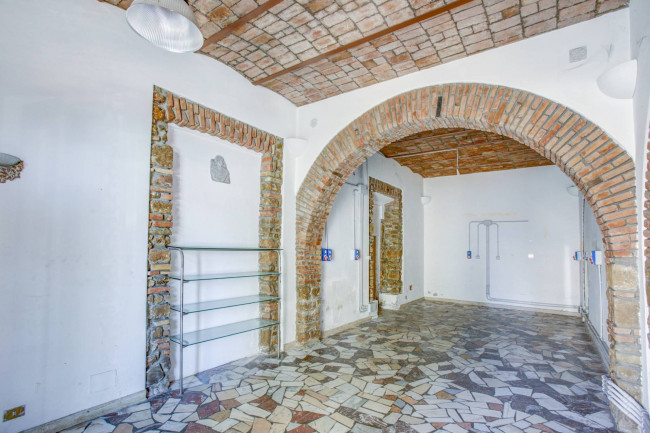 Locale Commerciale in affitto a Civitavecchia