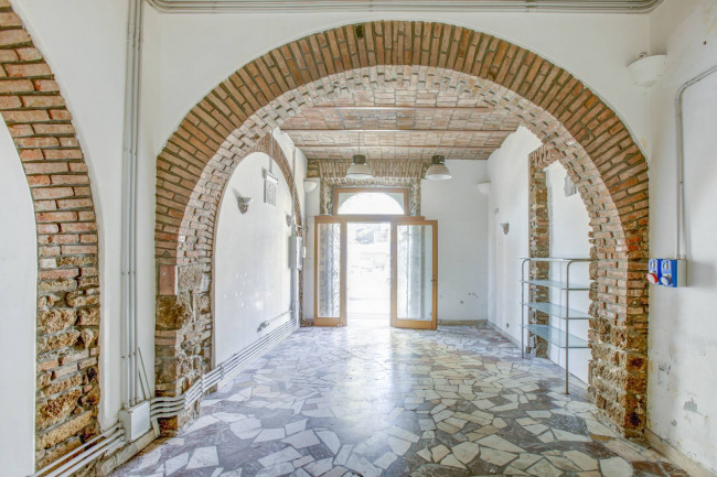 Locale Commerciale in affitto a Civitavecchia