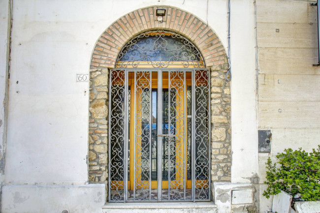 Locale Commerciale in affitto a Civitavecchia