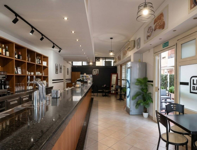 Bar in vendita a Pomezia