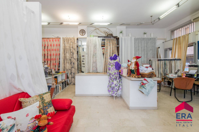 Negozio in vendita a Milano