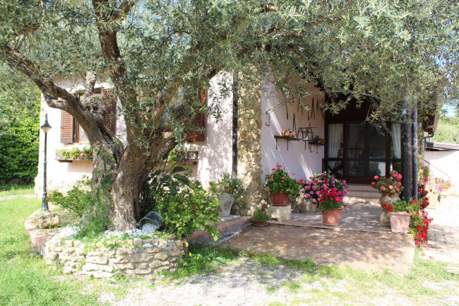 Villa singola in vendita a Agira