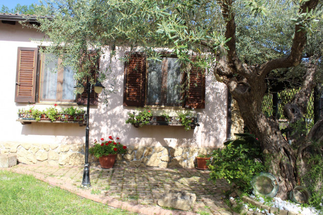 Villa singola in vendita a Agira
