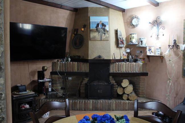 Villa singola in vendita a Agira