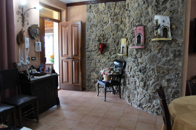 Villa singola in vendita a Agira
