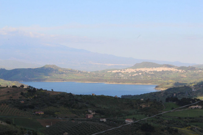 Villa singola in vendita a Agira
