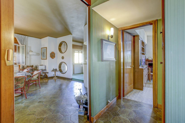 Villa bifamiliare in vendita a Roma