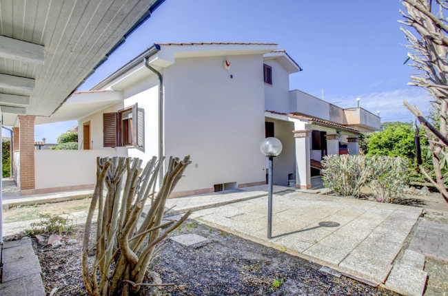 Villa bifamiliare in vendita a Ardea
