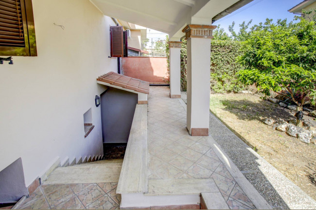 Villa bifamiliare in vendita a Ardea