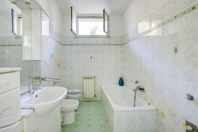 Villa bifamiliare in vendita a Ardea