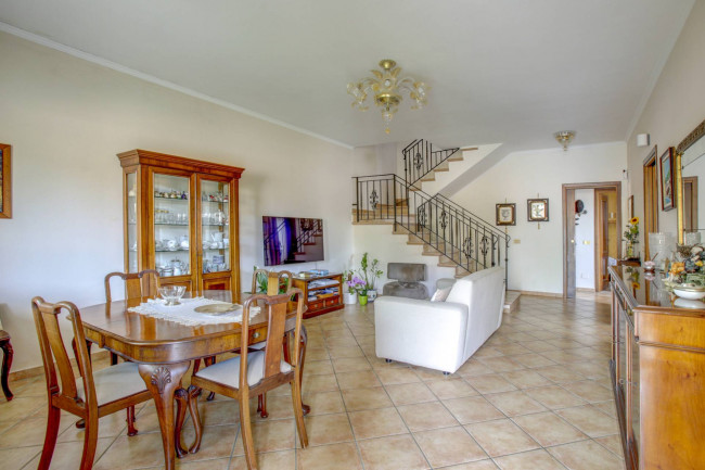 Villa singola in vendita a Pomezia