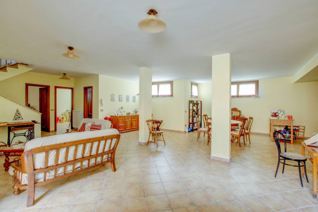 Villa singola in vendita a Pomezia