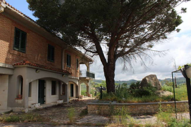Agriturismo in vendita a Gangi