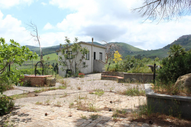 Agriturismo in vendita a Gangi