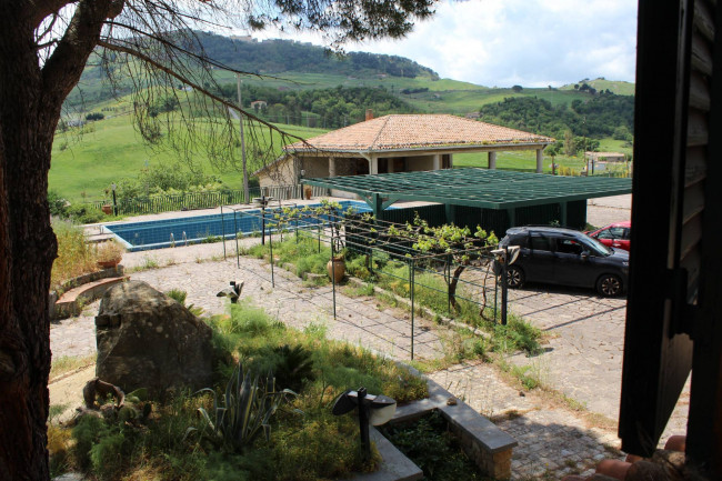 Agriturismo in vendita a Gangi
