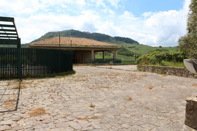 Agriturismo in vendita a Gangi