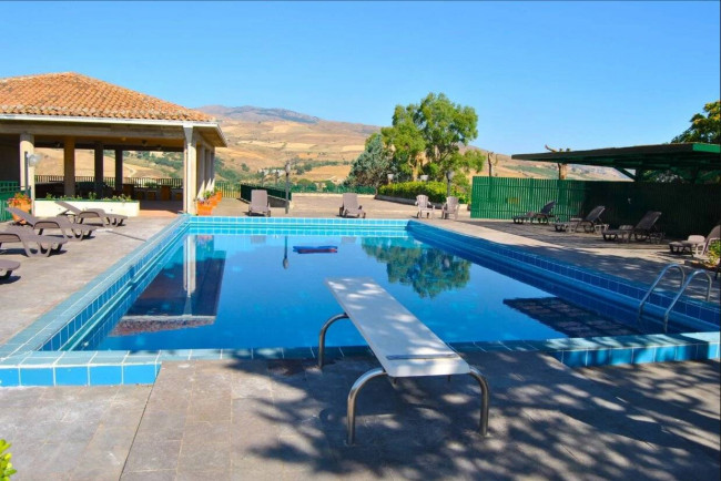 Agriturismo in vendita a Gangi