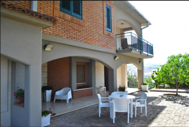 Agriturismo in vendita a Gangi