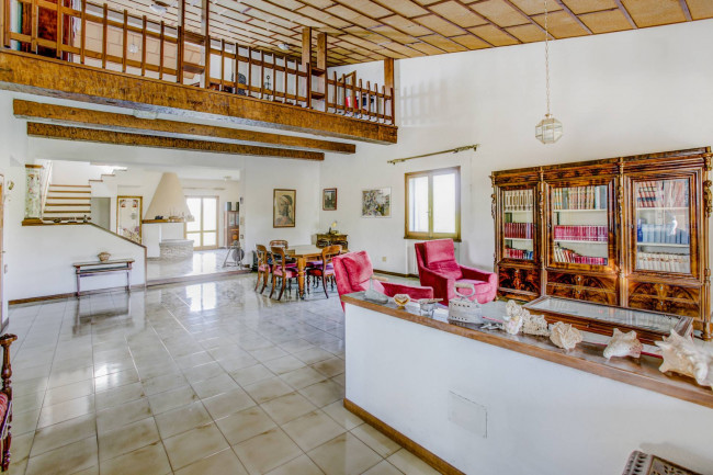 Villa singola in vendita a Velletri