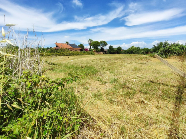 Terreno in vendita a Roma