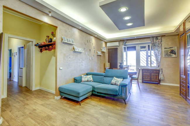 Villa bifamiliare in vendita a Pomezia