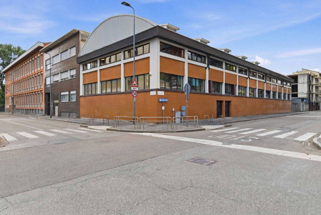 Commerciale Altro in vendita a Milano
