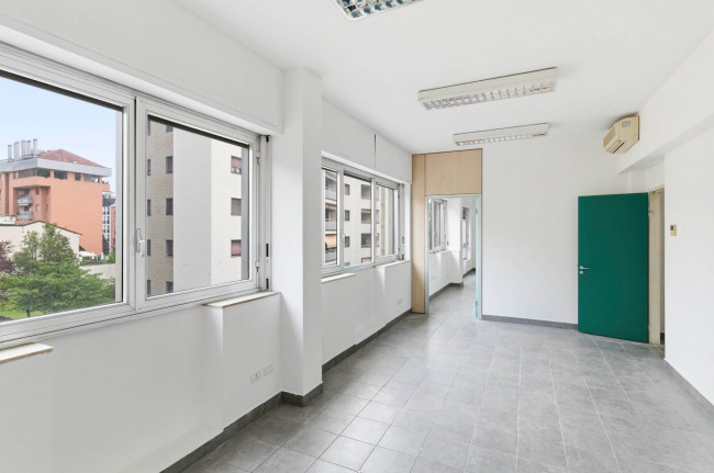 Commerciale Altro in vendita a Milano