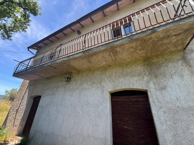 Casa Indipendente in vendita a Terni