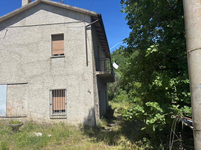 Casa Indipendente in vendita a Terni