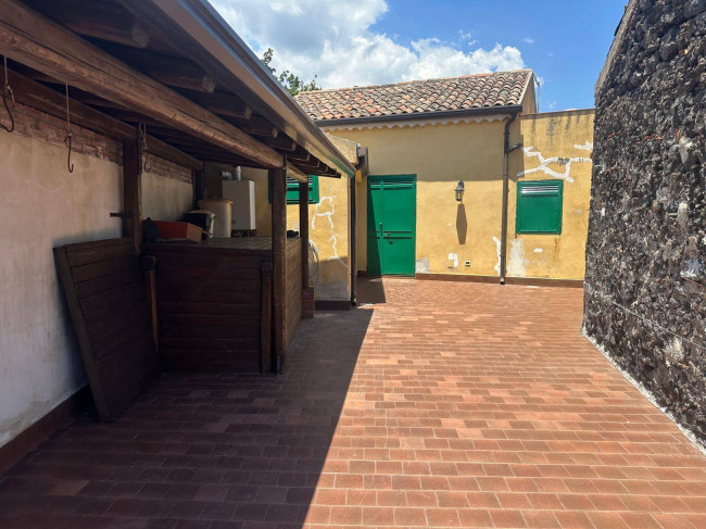 Casa Indipendente in vendita a Pedara