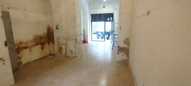 Locale Commerciale in affitto a Roma