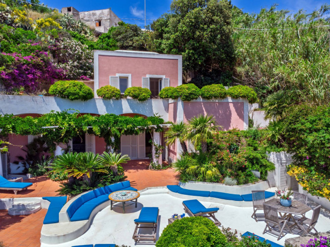 Villa in vendita a Ponza