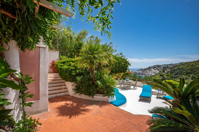 Villa in vendita a Ponza