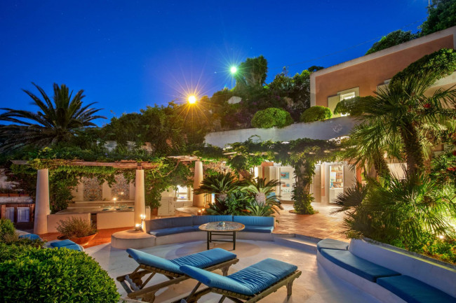 Villa in vendita a Ponza