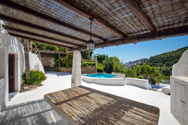 Villa in vendita a Ponza