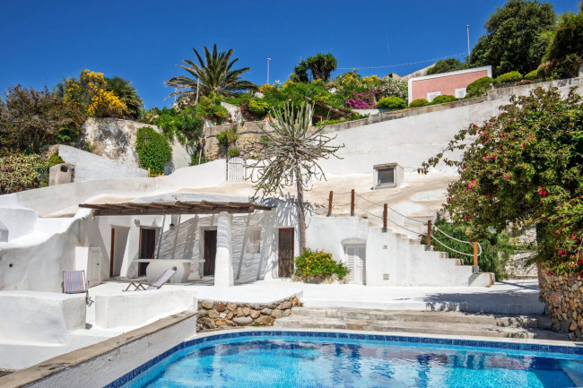 Villa in vendita a Ponza