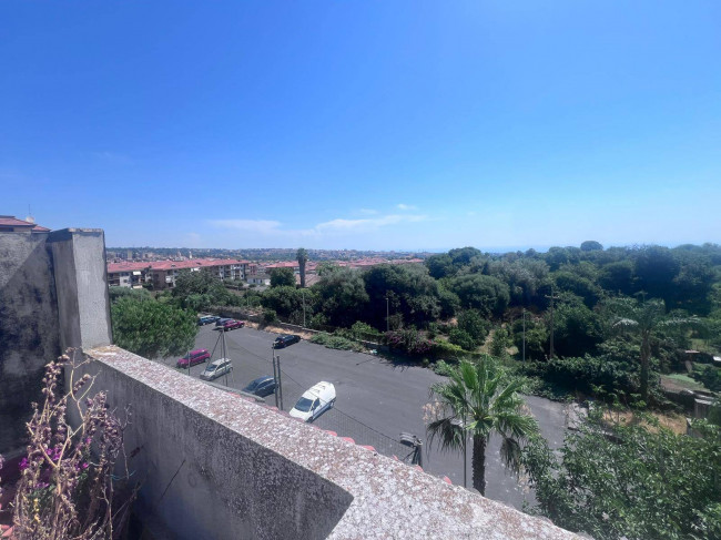 Appartamento in vendita a Aci Catena