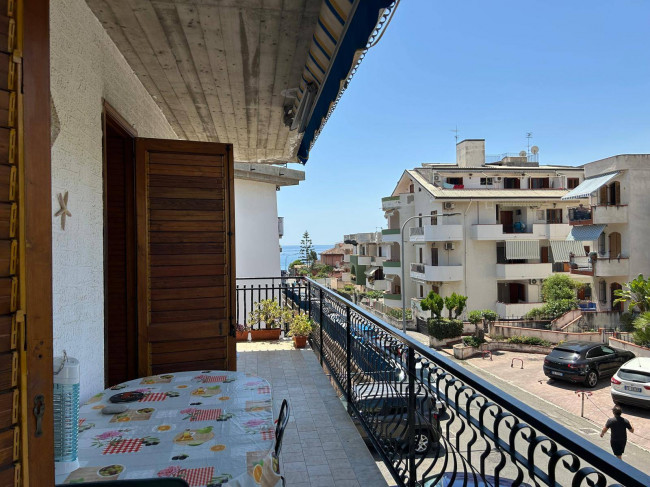 Appartamento in affitto a Giardini-Naxos