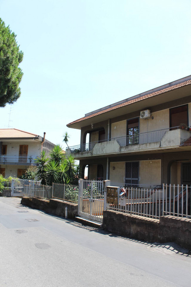Appartamento in vendita a Aci Sant'Antonio