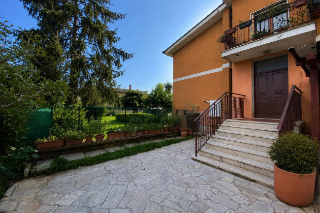 Casa Indipendente in vendita a Roma