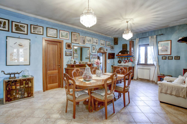 Villa bifamiliare in vendita a Ardea