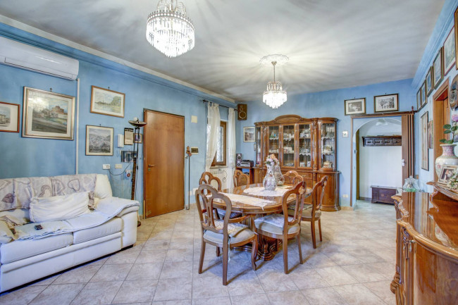 Villa bifamiliare in vendita a Ardea