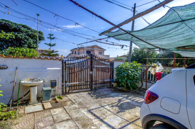 Villa bifamiliare in vendita a Ardea