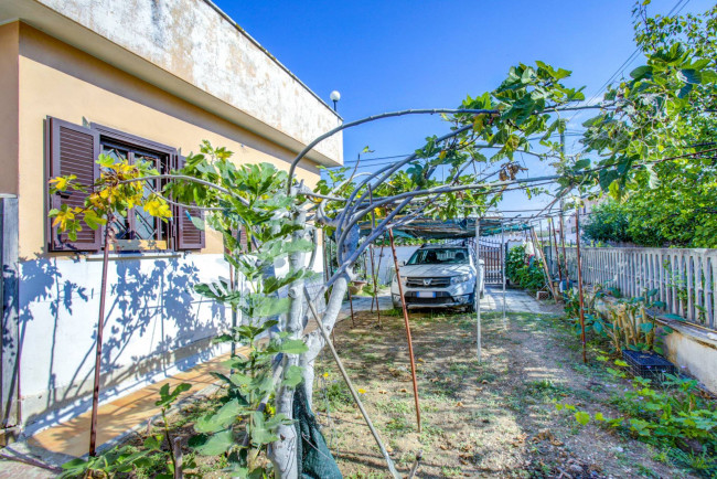 Villa bifamiliare in vendita a Ardea