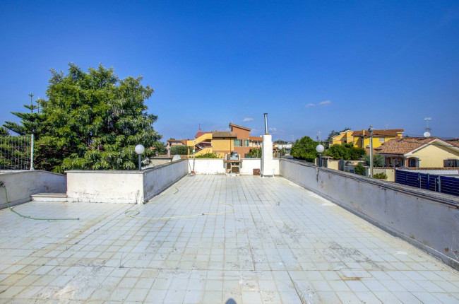 Villa bifamiliare in vendita a Ardea