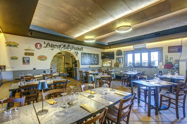 Ristorante in vendita a Pomezia