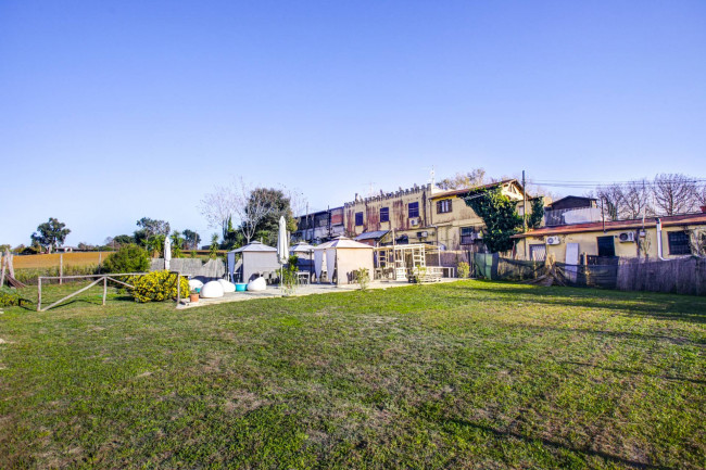 Ristorante in vendita a Pomezia