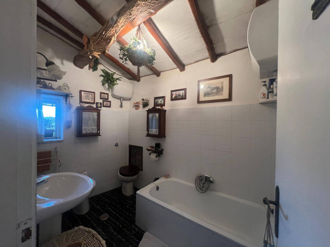 Casa Semindipendente in vendita a Marta