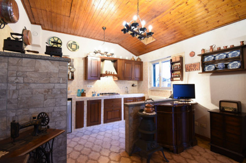 Casa semindipendente in Vendita a Pontinvrea